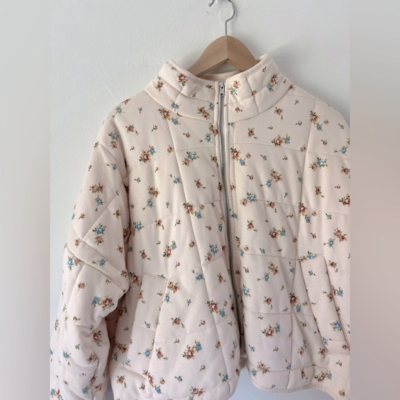 Forever 21 Light Pink Floral Quilted Full Zip Cropped Jacket Plus Size 1X - Picture 4 of 9